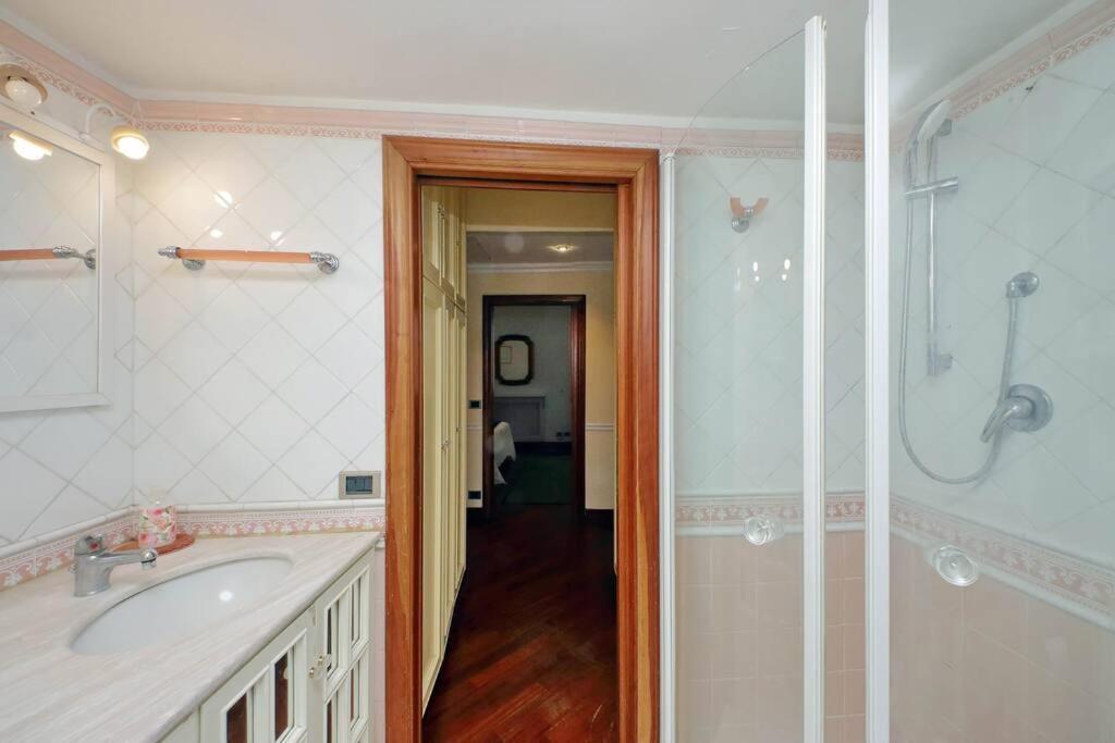 3V Luxury Apartment By Hili โรม ภายนอก รูปภาพ