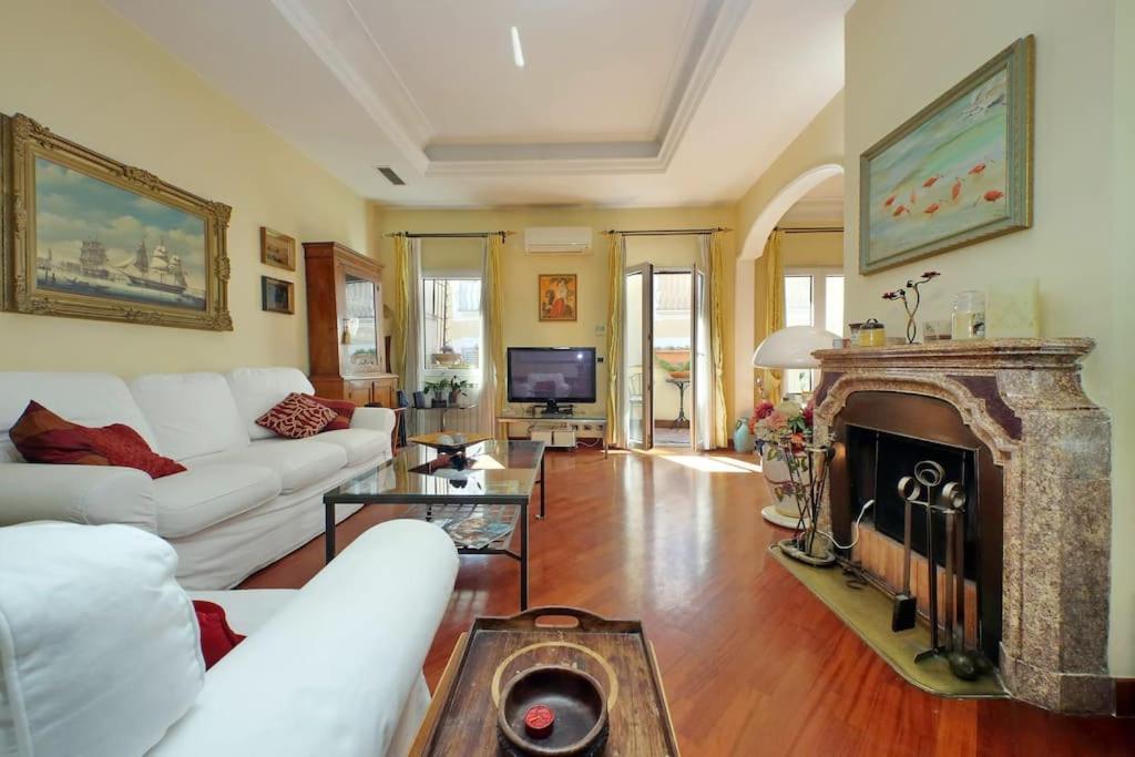 3V Luxury Apartment By Hili โรม ภายนอก รูปภาพ