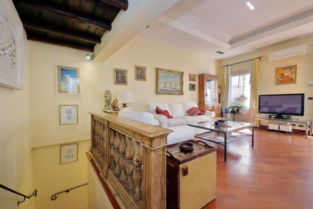 3V Luxury Apartment By Hili โรม ภายนอก รูปภาพ